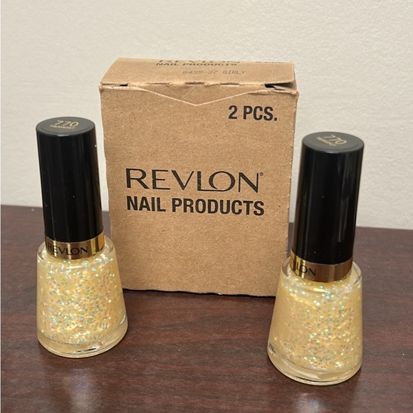 Revlon Other - 2 Pcs Revlon  Nail Polish Duo 770- heavenly